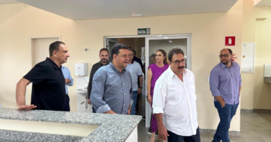 EM CORNÉLIO PROCÓPIO : Apresentador Ratinho visitou o Hospital Regional